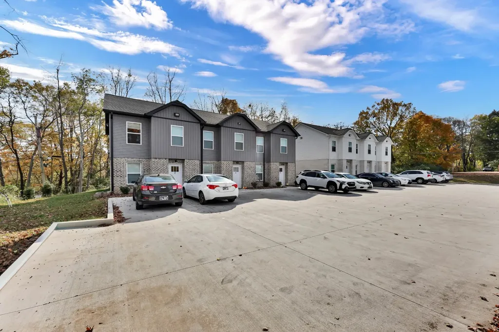 1660 Golf Club Lane Clarksville TN 37043