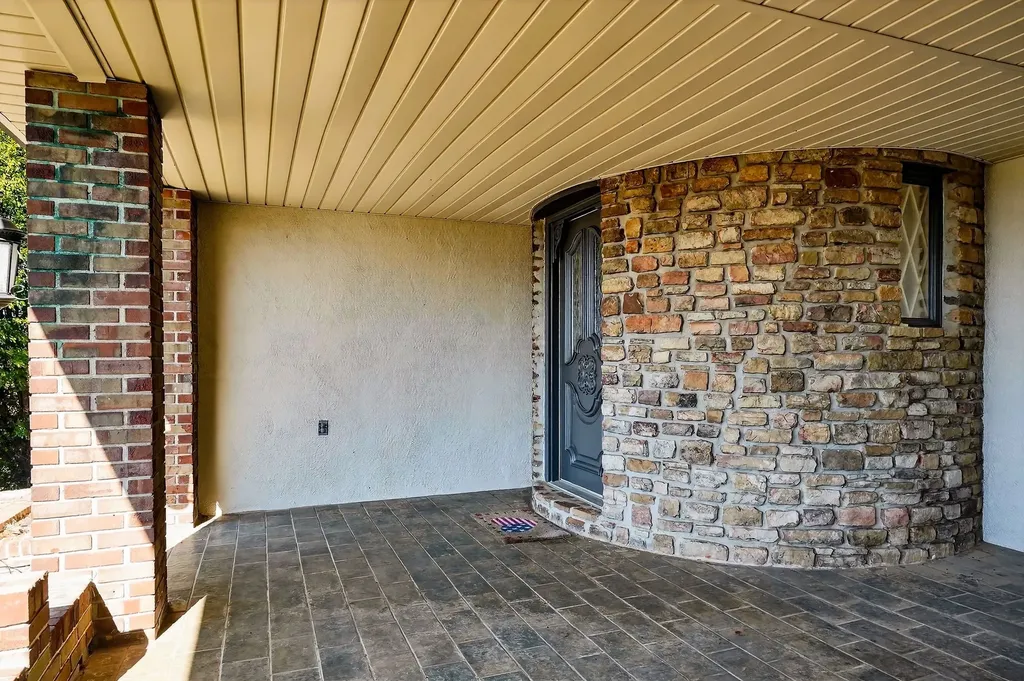 3300 Roberts Matthews Highway Sparta TN 38583