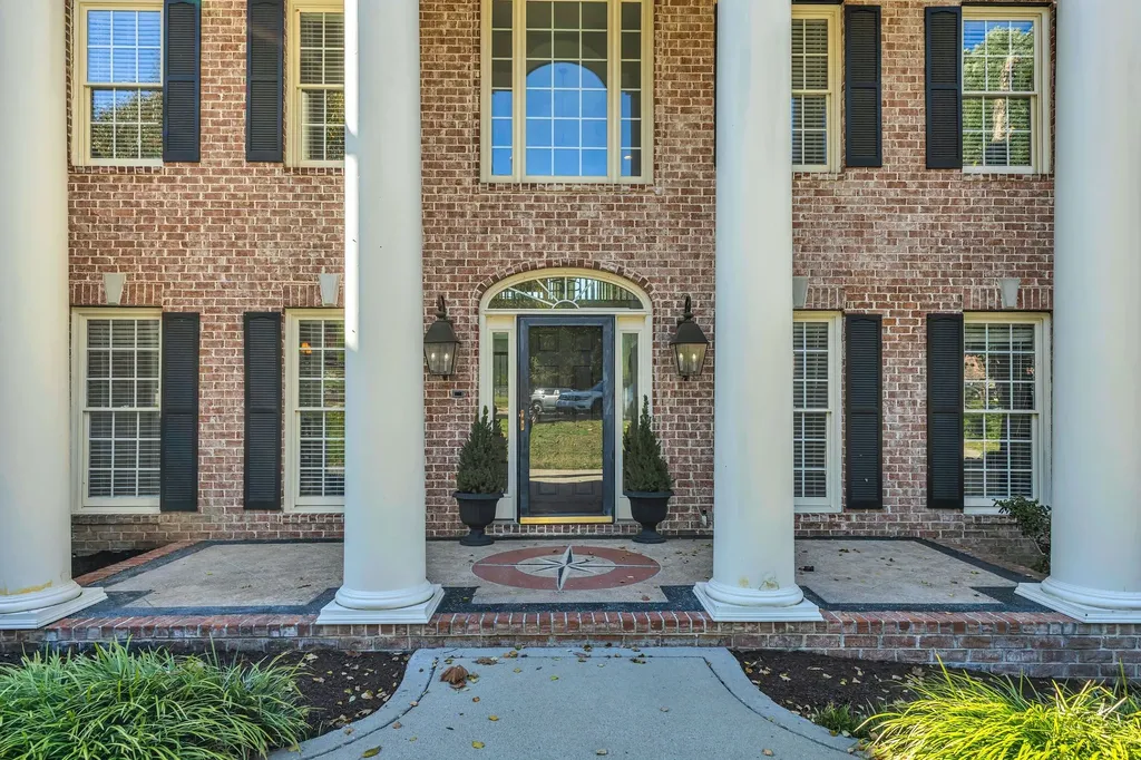 625 German Lane Franklin TN 37067