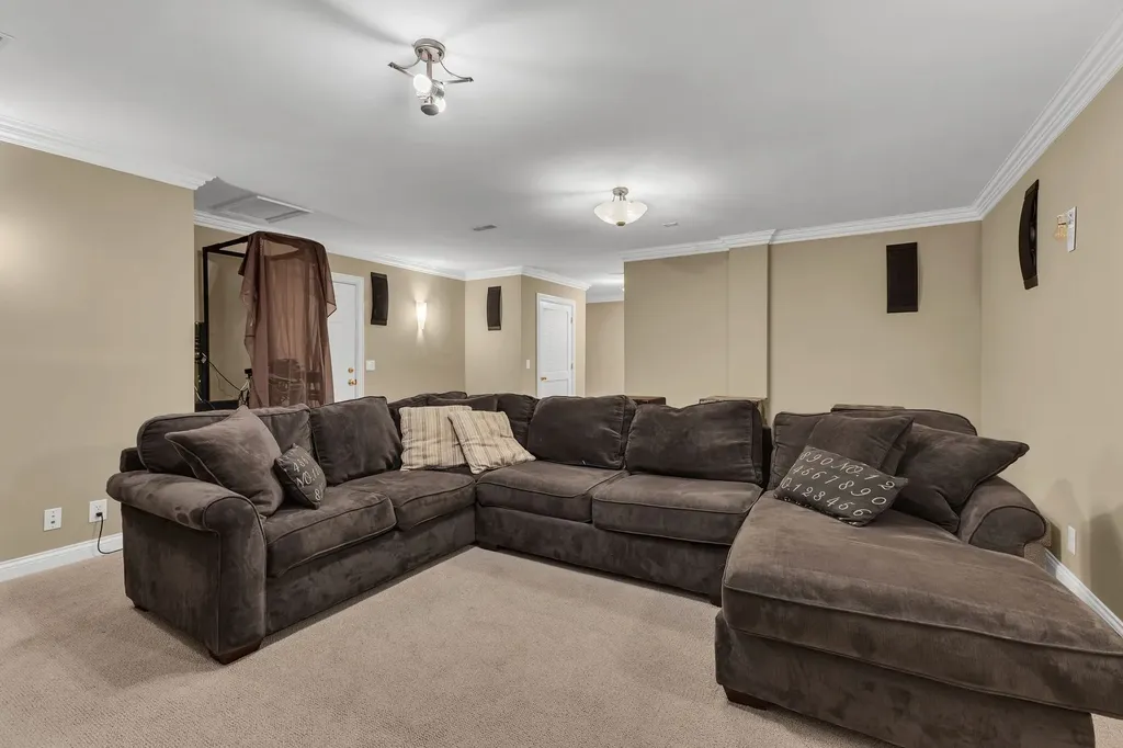 625 German Lane Franklin TN 37067