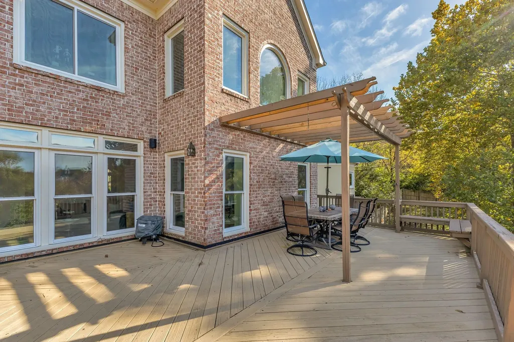 625 German Lane Franklin TN 37067