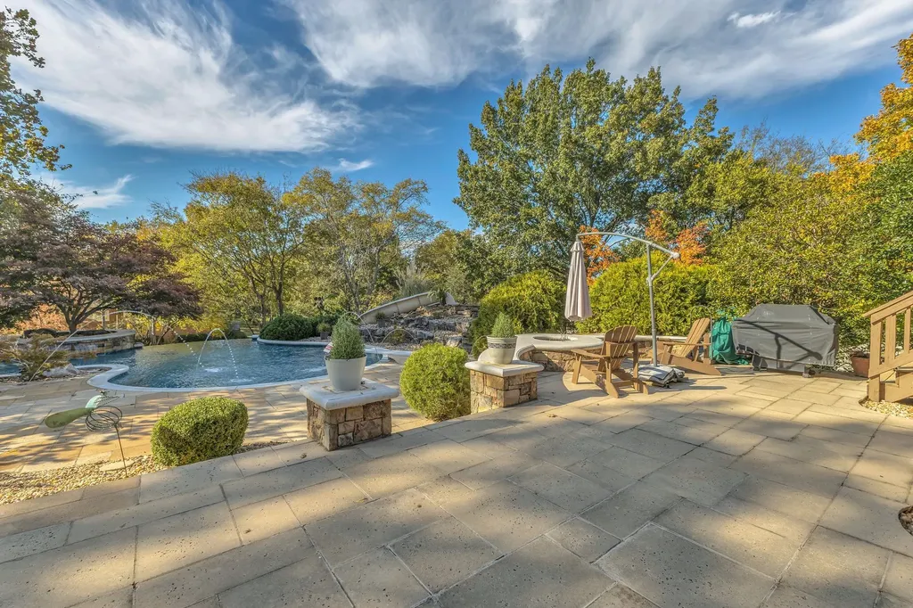 625 German Lane Franklin TN 37067