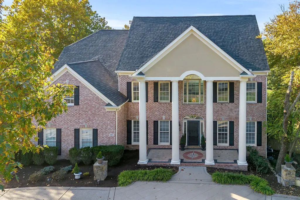 625 German Lane Franklin TN 37067