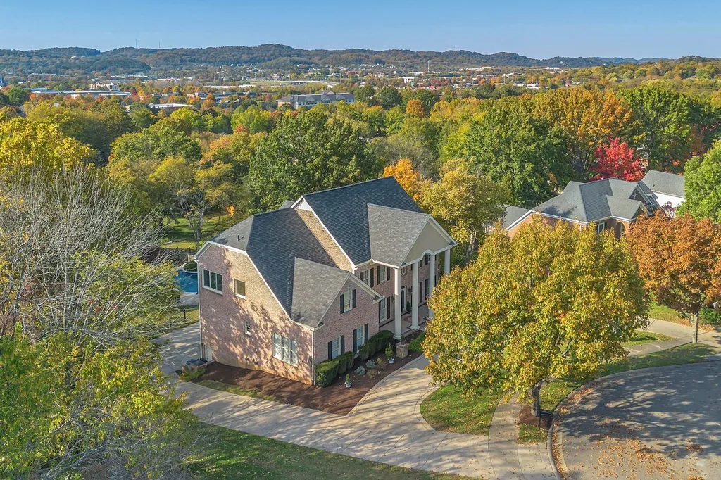625 German Lane Franklin TN 37067