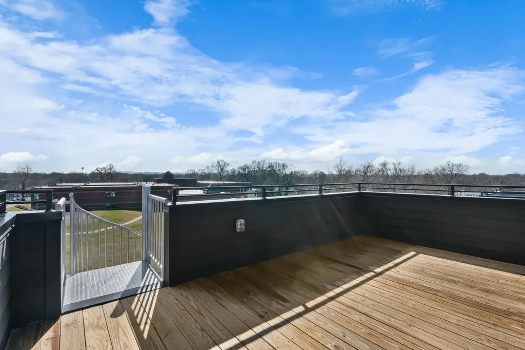 1000 Douglas Avenue Nashville TN 37206