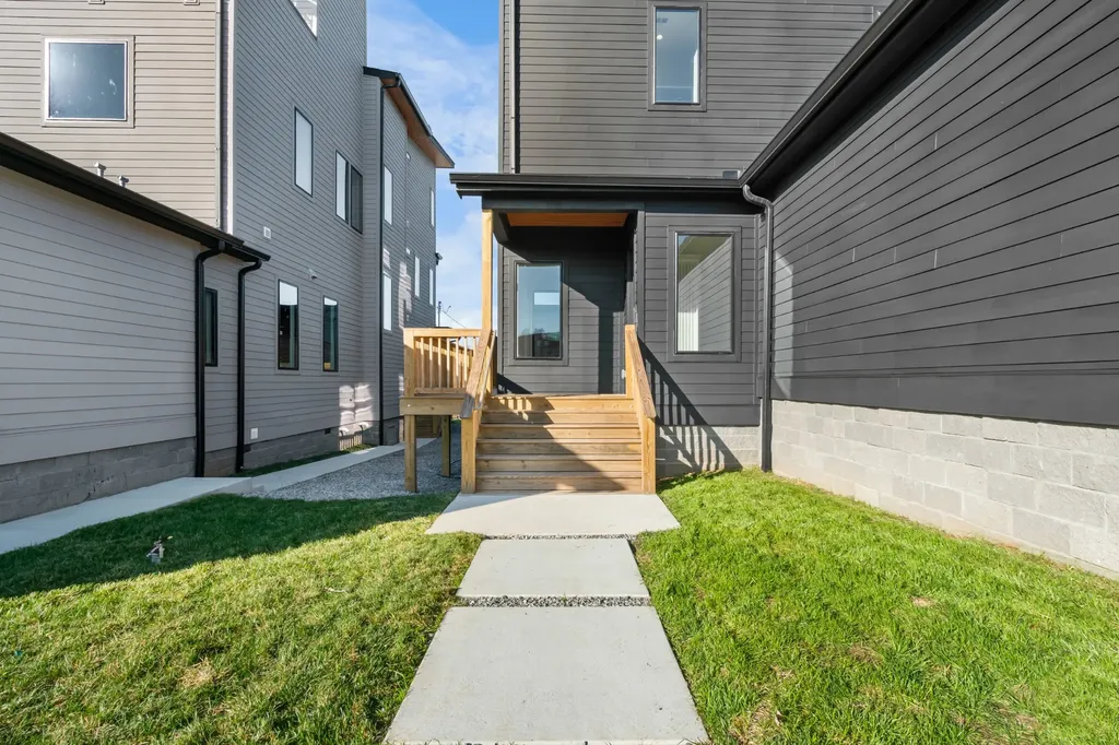 1000 Douglas Avenue Nashville TN 37206