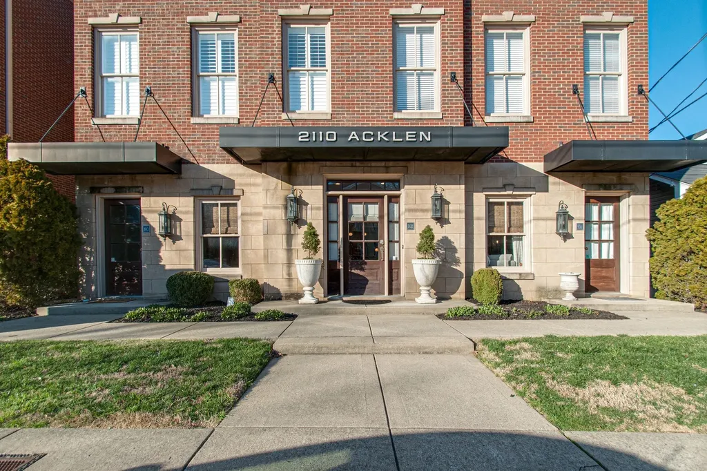 2110 Acklen Avenue Nashville TN 37212