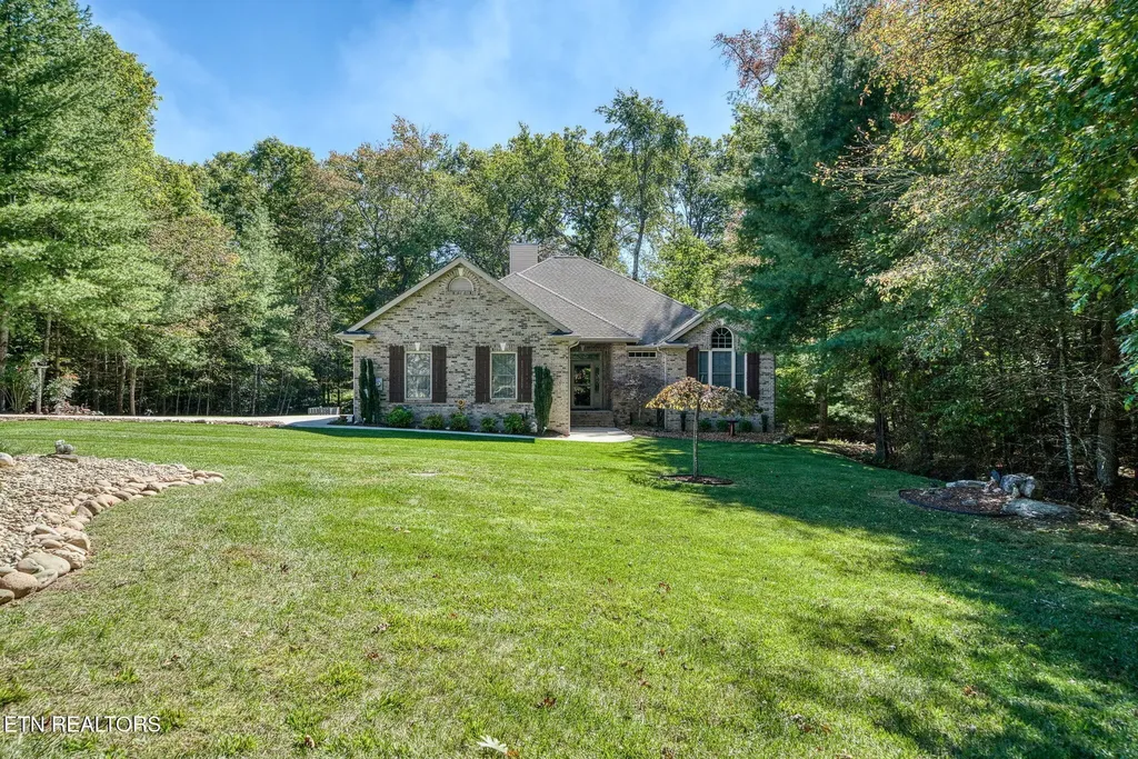 14 Holly Court Crossville TN 38558