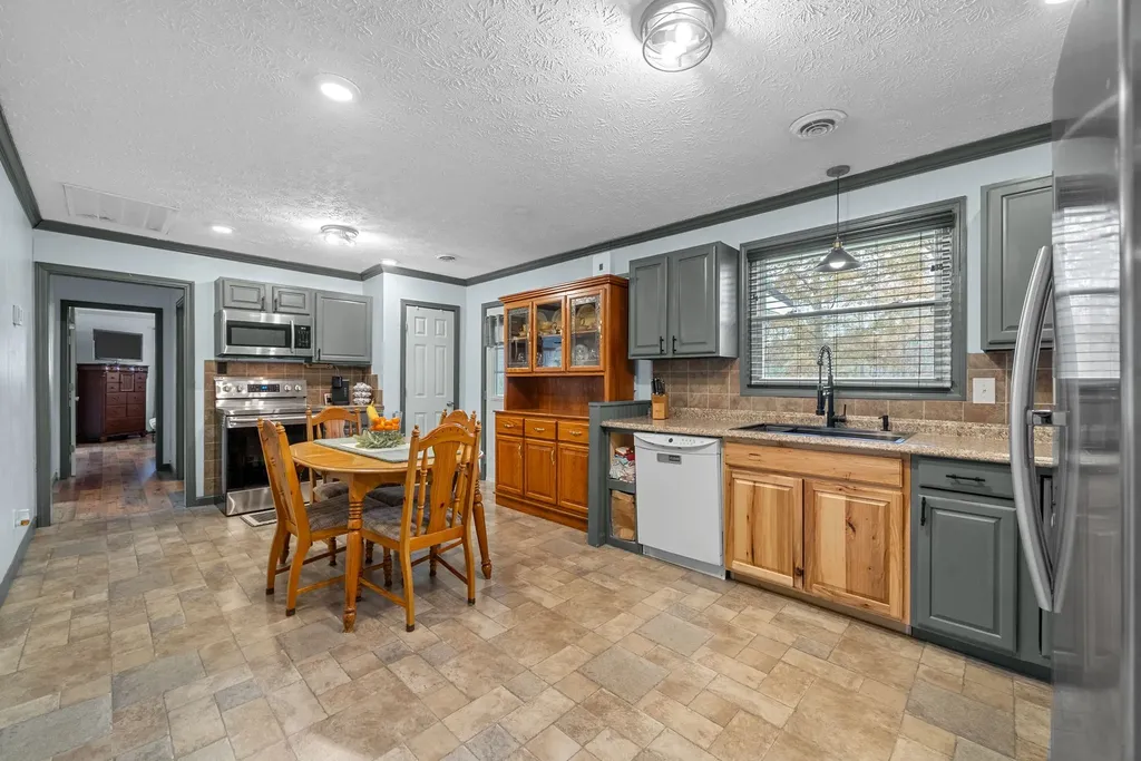 2126 Foster Road Cumberland Furnace TN 37051