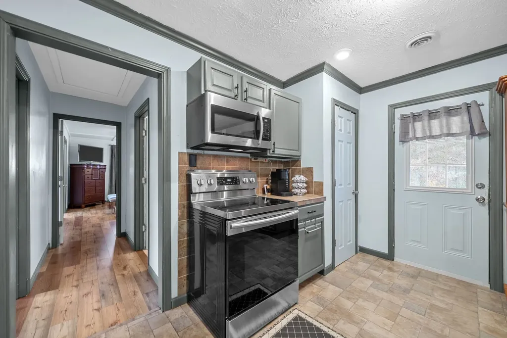 2126 Foster Road Cumberland Furnace TN 37051