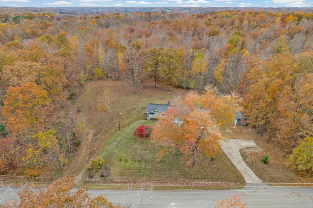 2126 Foster Road Cumberland Furnace TN 37051