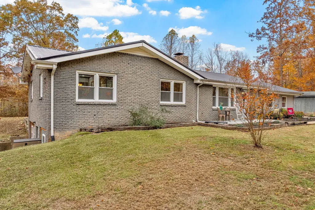 2126 Foster Road Cumberland Furnace TN 37051