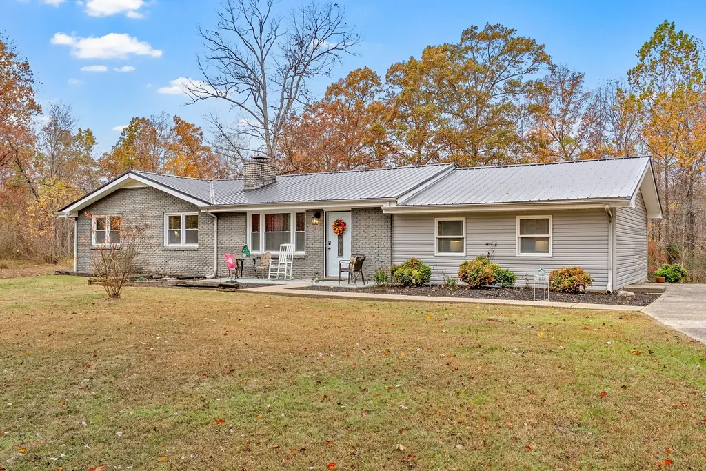 2126 Foster Road Cumberland Furnace TN 37051