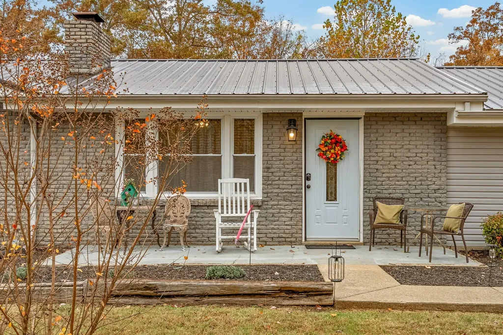 2126 Foster Road Cumberland Furnace TN 37051