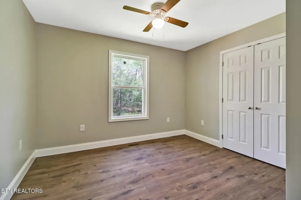 133 Jay Loop Jamestown TN 38556