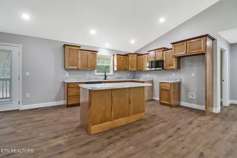 133 Jay Loop Jamestown TN 38556