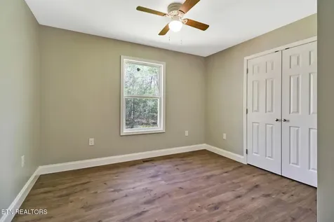 133 Jay Loop Jamestown TN 38556