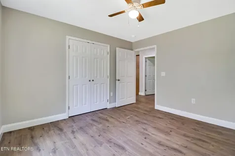 133 Jay Loop Jamestown TN 38556