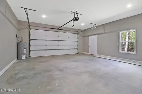 133 Jay Loop Jamestown TN 38556