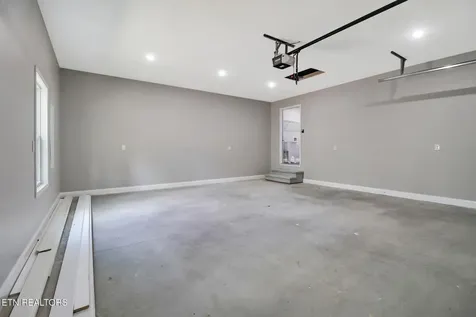 133 Jay Loop Jamestown TN 38556