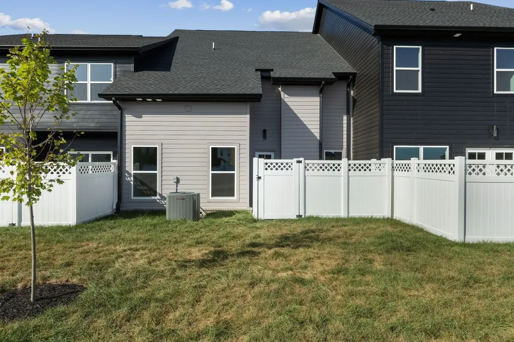 1916 Gracie Bug Loop Murfreesboro TN 37128