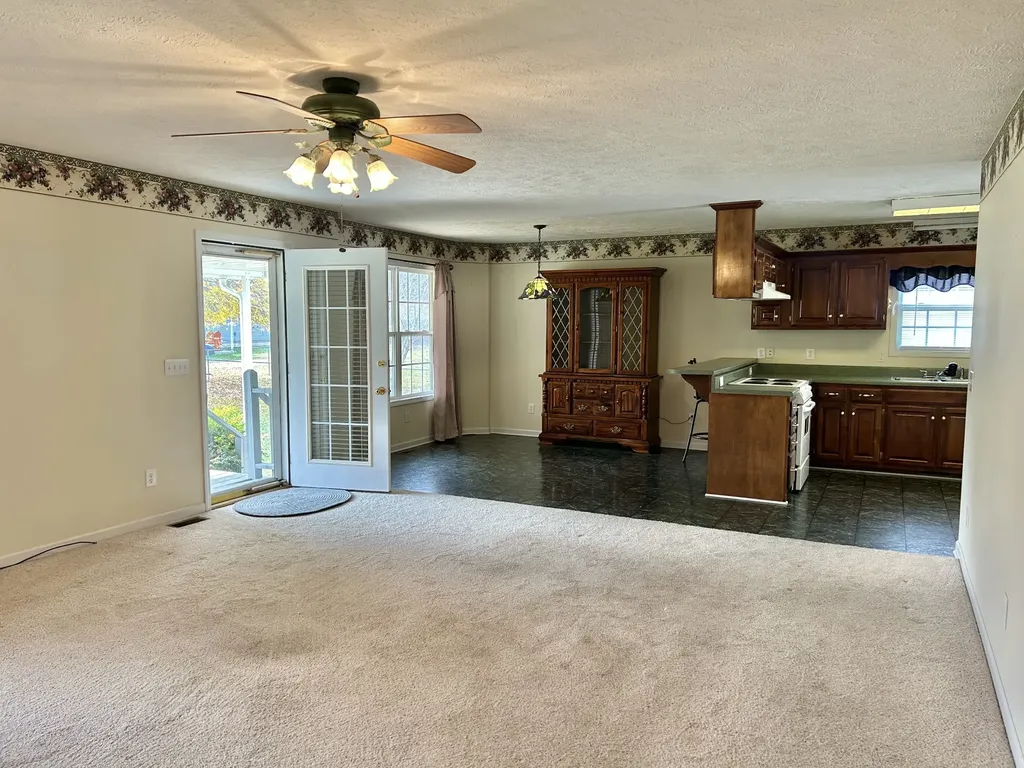 355 W Doak Road Manchester TN 37355