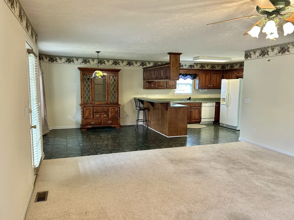 355 W Doak Road Manchester TN 37355