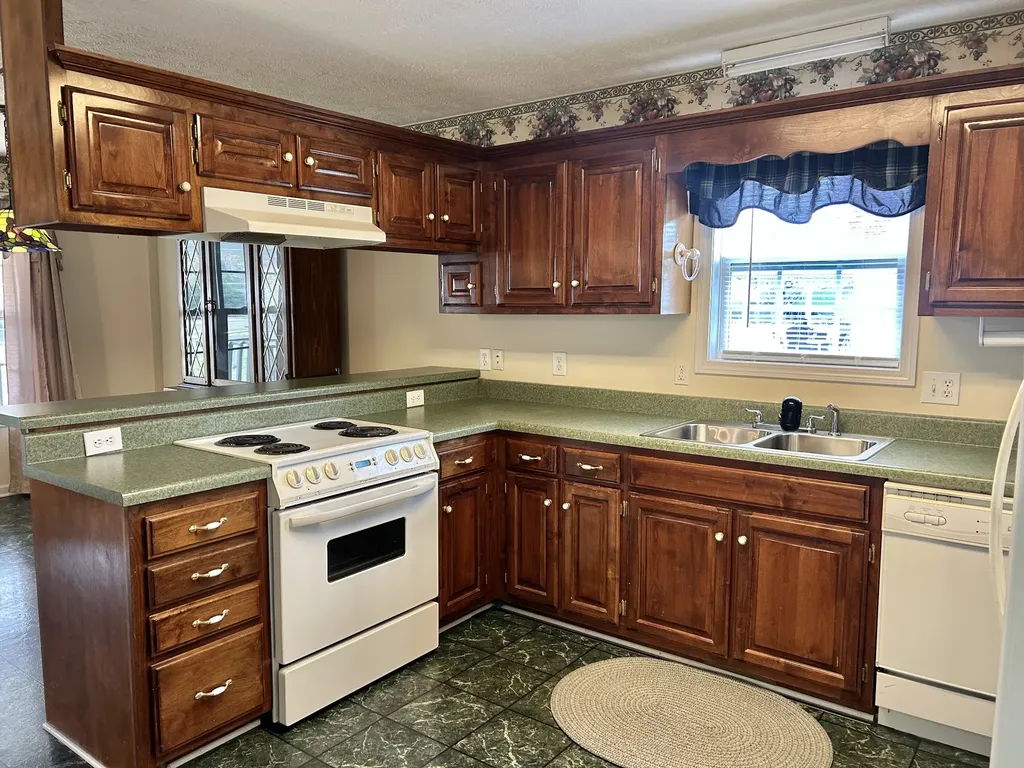 355 W Doak Road Manchester TN 37355