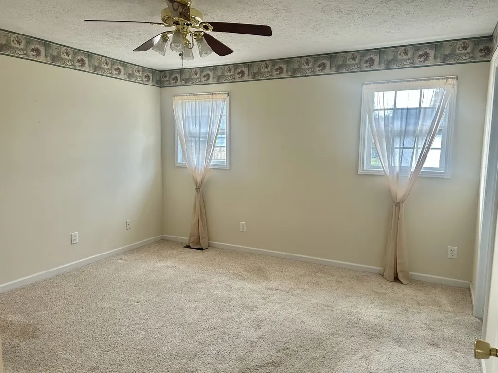 355 W Doak Road Manchester TN 37355