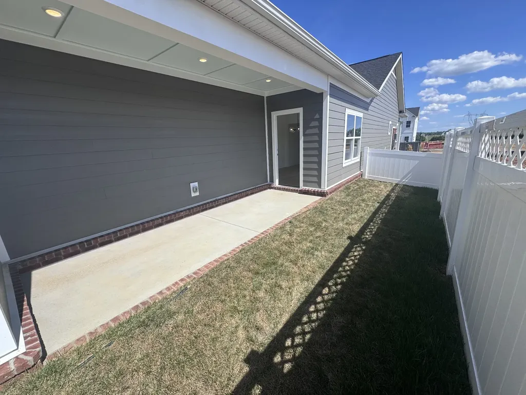 1823 Flatwaters Street Spring Hill TN 37174