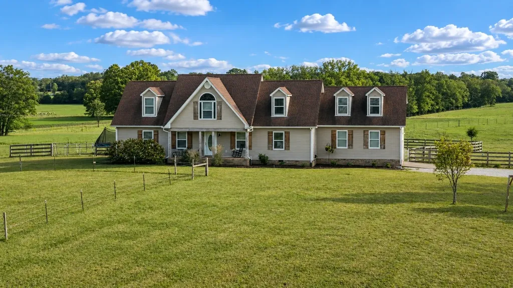 1883 Sawgrass Lane Chapel Hill TN 37034