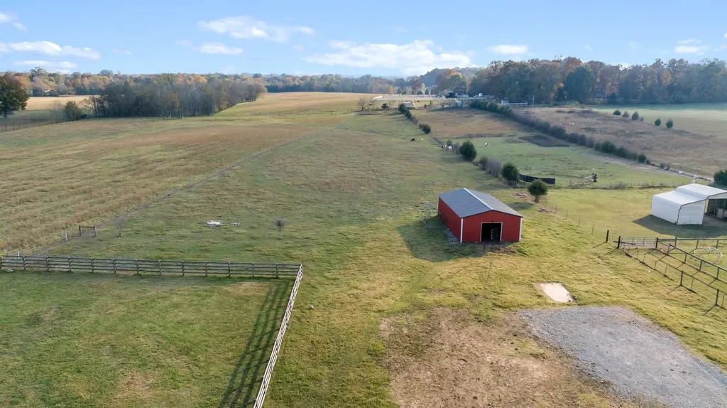 1883 Sawgrass Lane Chapel Hill TN 37034