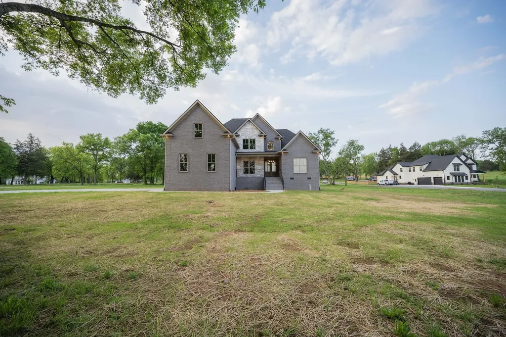 2 Delzotto Drive Murfreesboro TN 37128