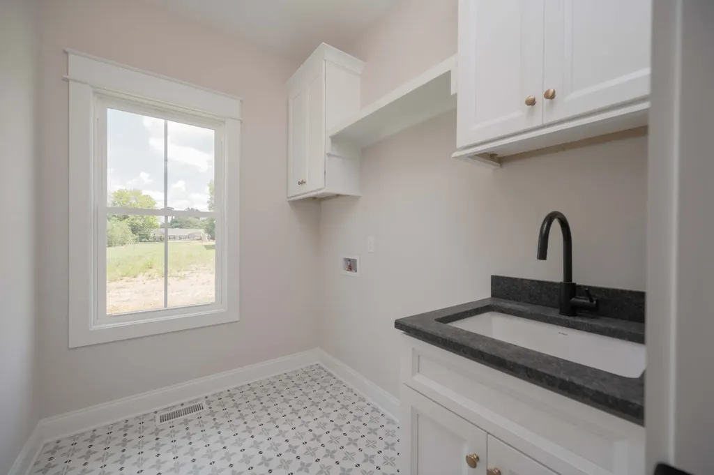 1 Delzotto Drive Murfreesboro TN 37128