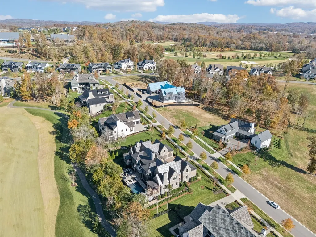 7573 Whiskey Road College Grove TN 37046