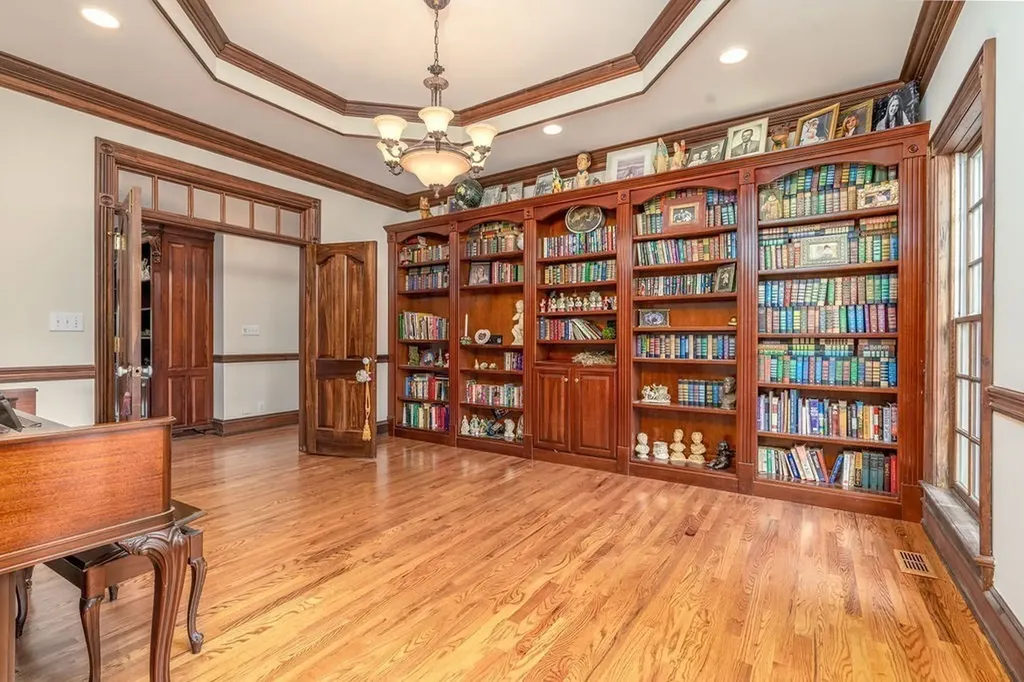 2081 Mossy Oak Circle Clarksville TN 37043