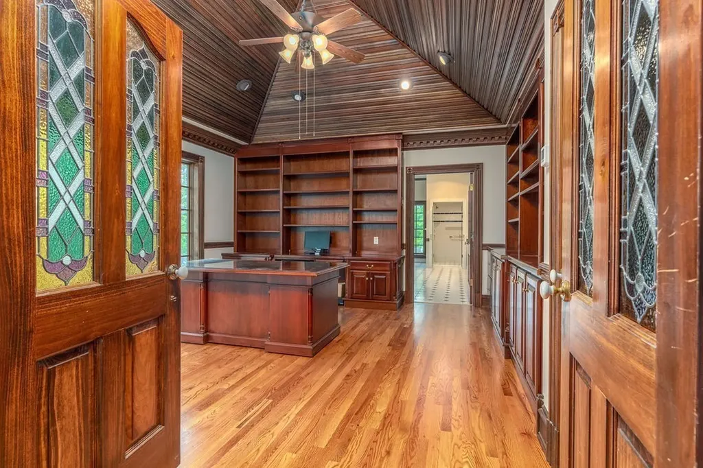 2081 Mossy Oak Circle Clarksville TN 37043