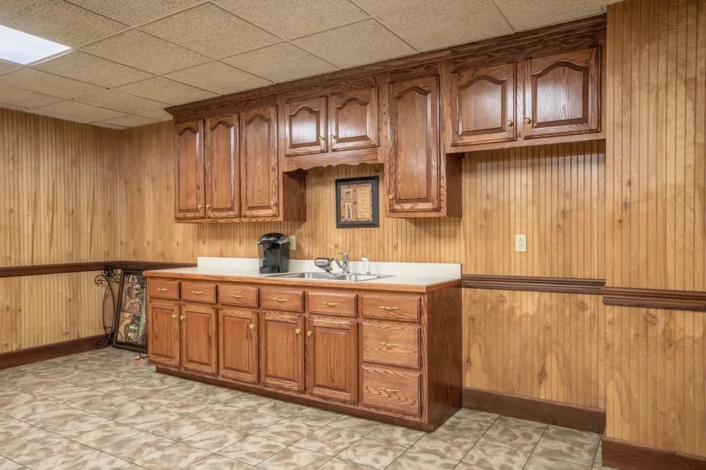 2081 Mossy Oak Circle Clarksville TN 37043