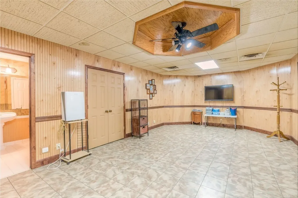 2081 Mossy Oak Circle Clarksville TN 37043
