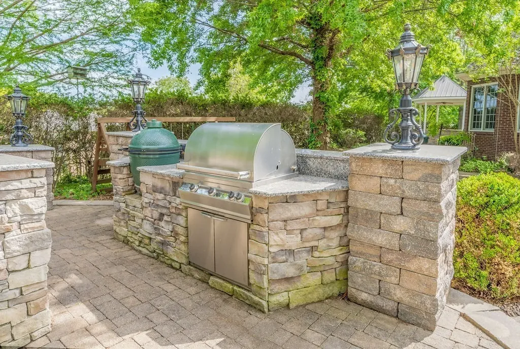 2081 Mossy Oak Circle Clarksville TN 37043