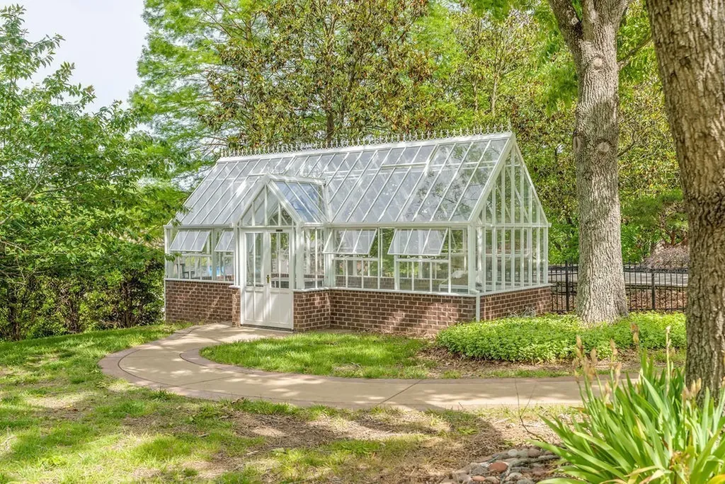 2081 Mossy Oak Circle Clarksville TN 37043