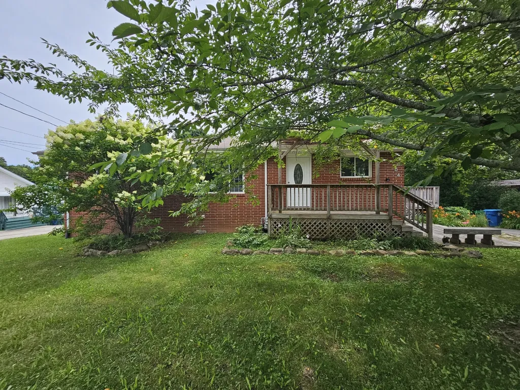 2804 Taft Highway Signal Mountain TN 37377
