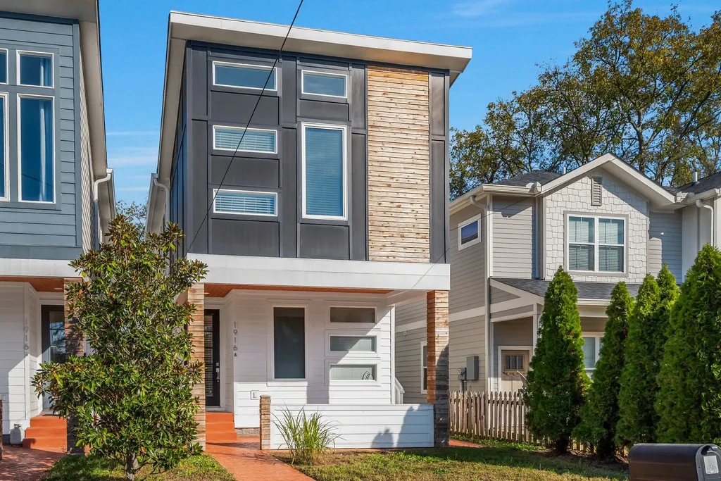 1916 15th Ave, N Nashville TN 37208