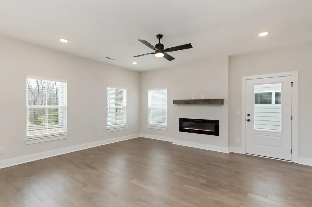 327 Jasmine Park Hermitage TN 37076