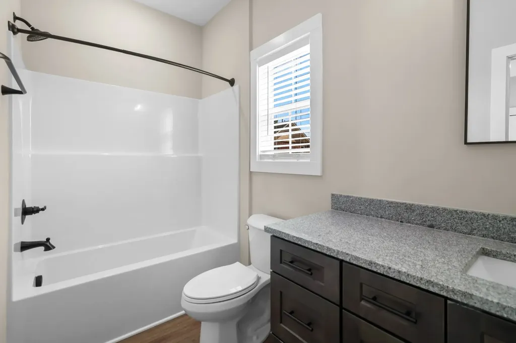 1003 Oak Street Portland TN 37148
