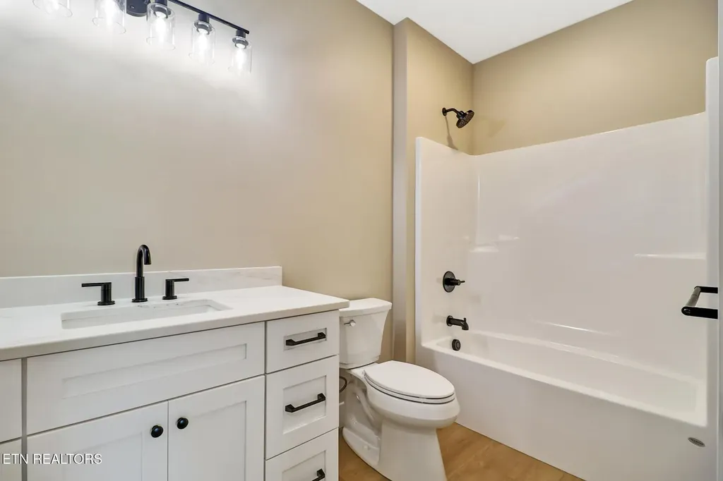 124 Markham Lane Crossville TN 38558