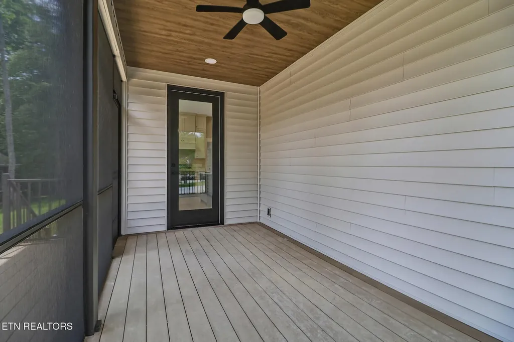 124 Markham Lane Crossville TN 38558