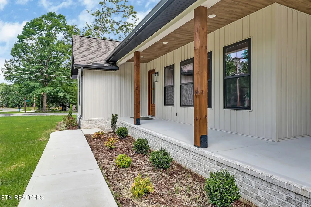 124 Markham Lane Crossville TN 38558