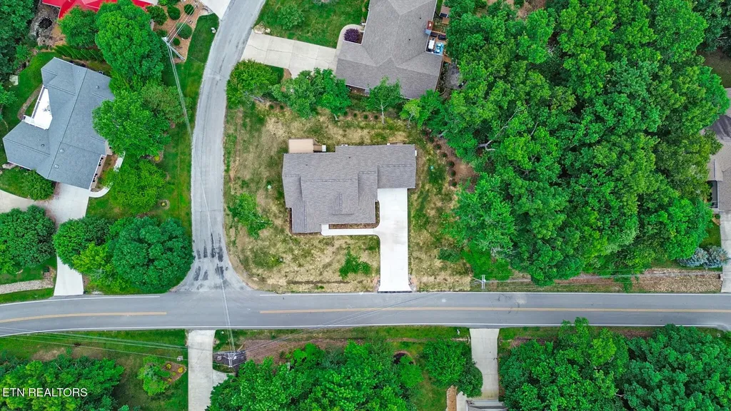124 Markham Lane Crossville TN 38558