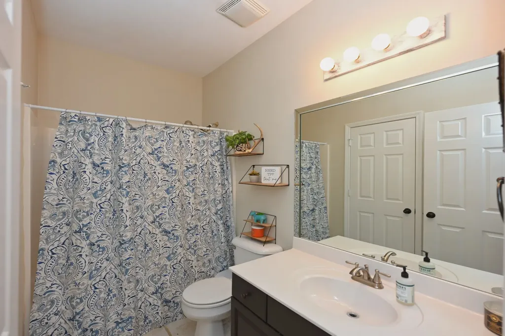 105 Windstar Bay Boulevard Hendersonville TN 37075